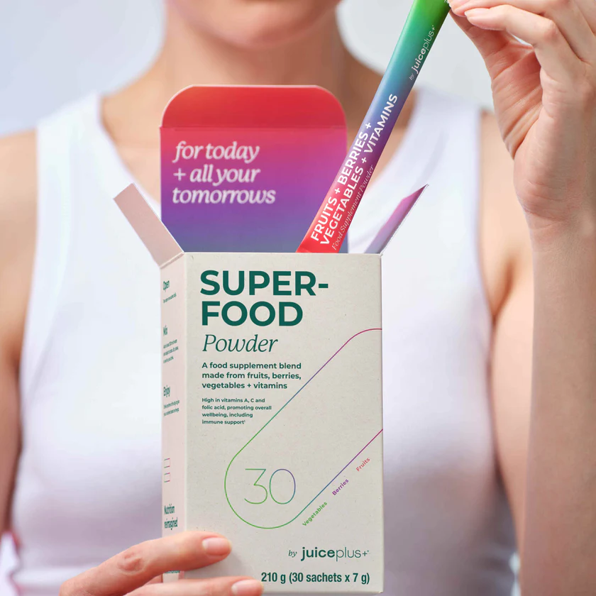 juiceplus-EMEA-superfood-Box-open-sachet-model-7